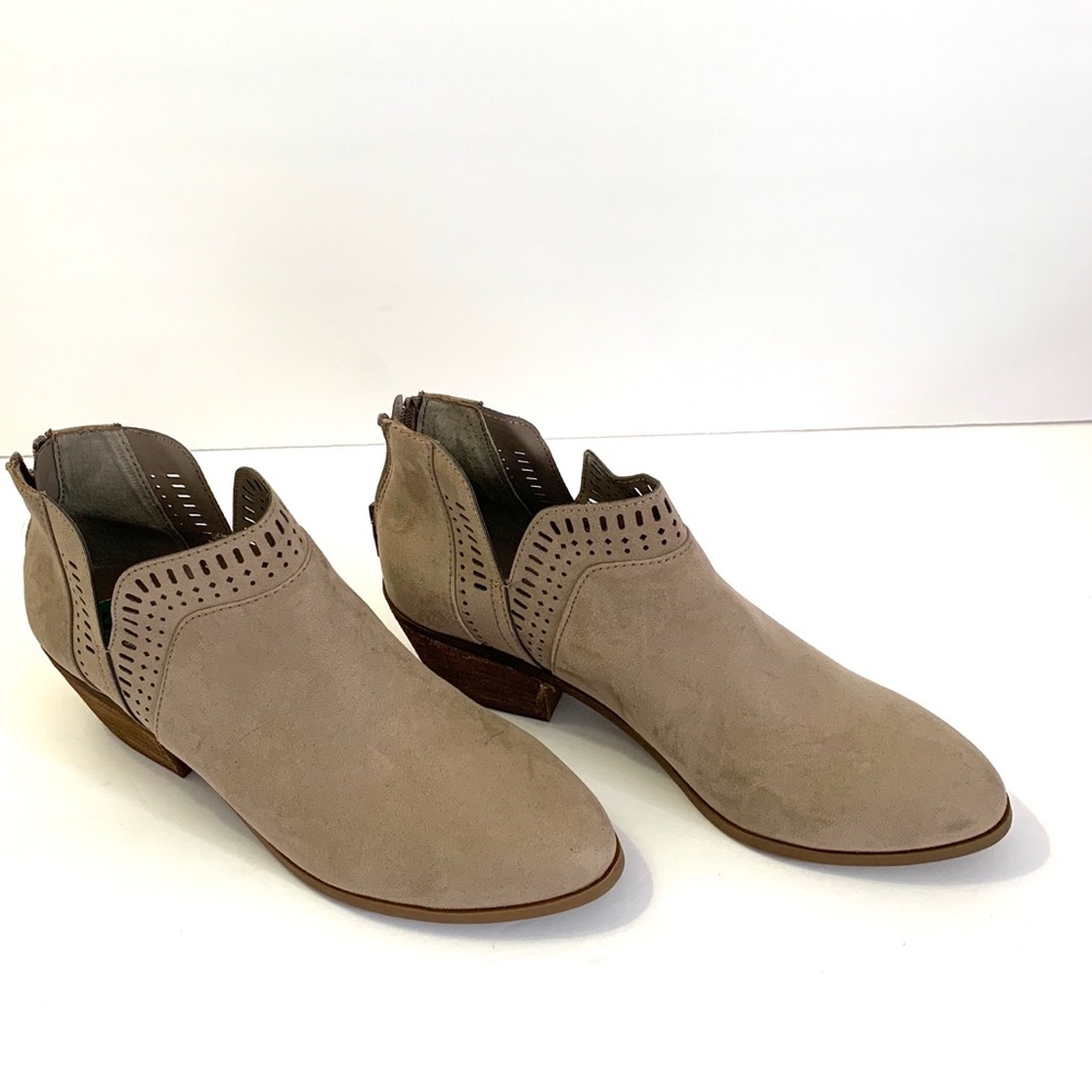 Women Cream Booties-Cream Boots